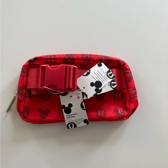 Lululemon x Disney everywhere beltbag - Picture 6 of 7